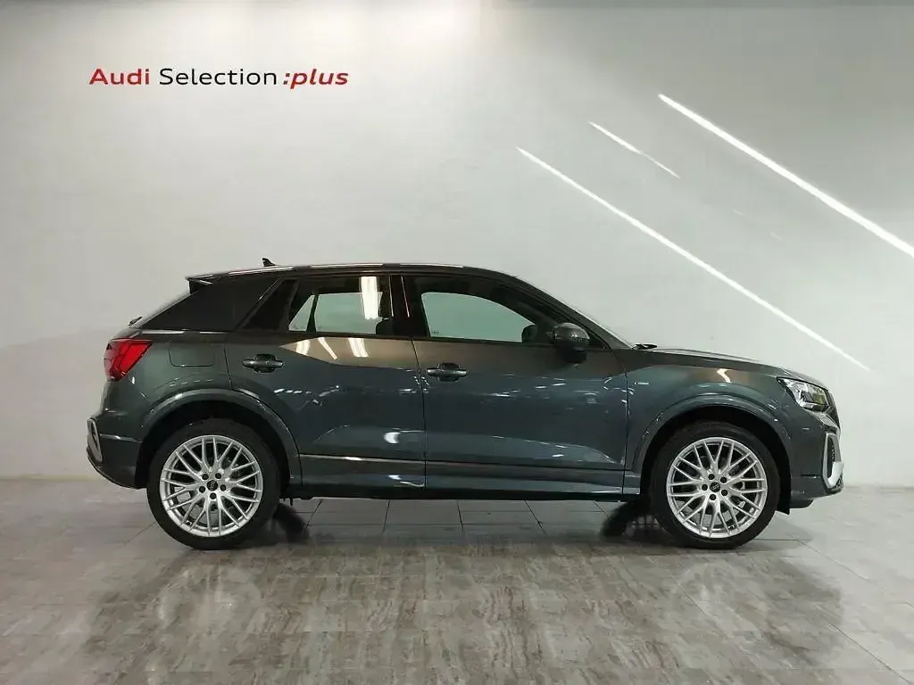 Usado Audi Q2 150 CV (110 kW) 2025 Gris SUV