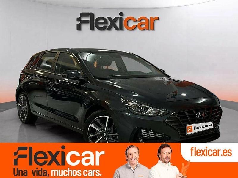 Azul Usado 2023 Hyundai i30 Trend | 18.990 € (Precio justo) - Imagen 1/4