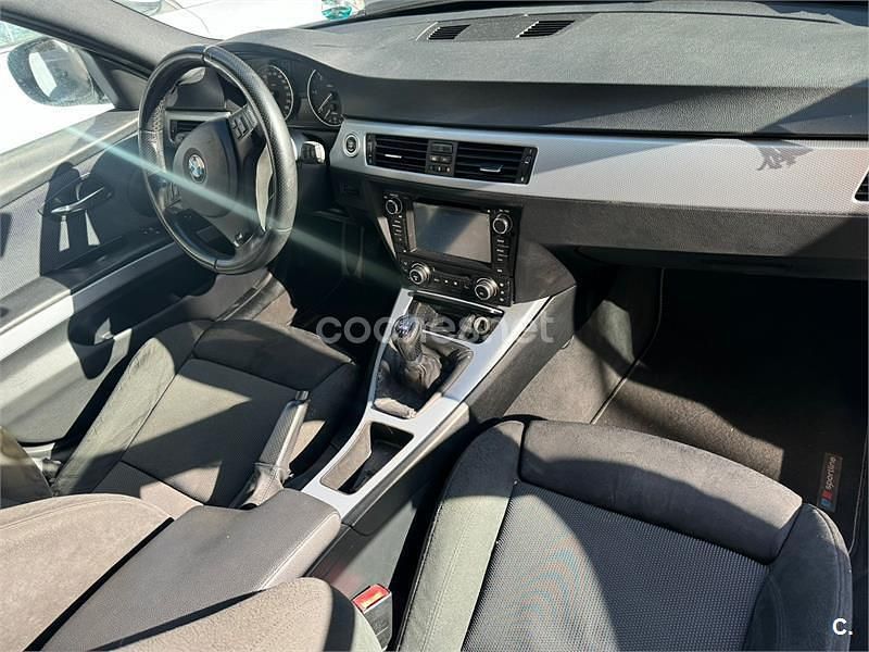 Usado BMW 320 177 CV (130 kW) 2009 Gris / plata Berlina