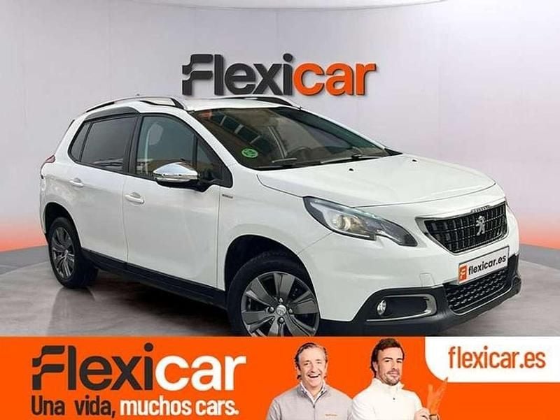 Usado Peugeot 2008 Allure 99 CV (72 kW) 2019 Blanco SUV