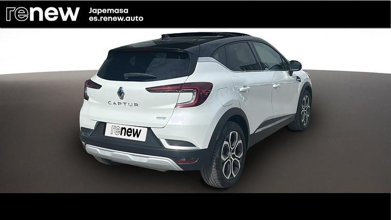 Usado Renault Captur 160 CV (117 kW) 2022 Blanco  techo negro SUV