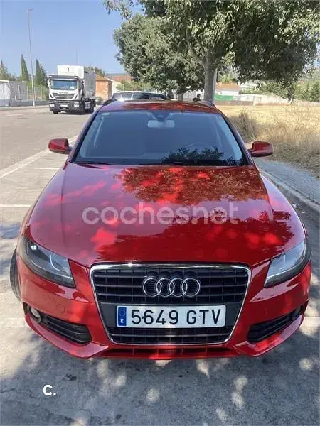 Usado Audi A4 143 CV (105 kW) 2010 Rojo Familiar