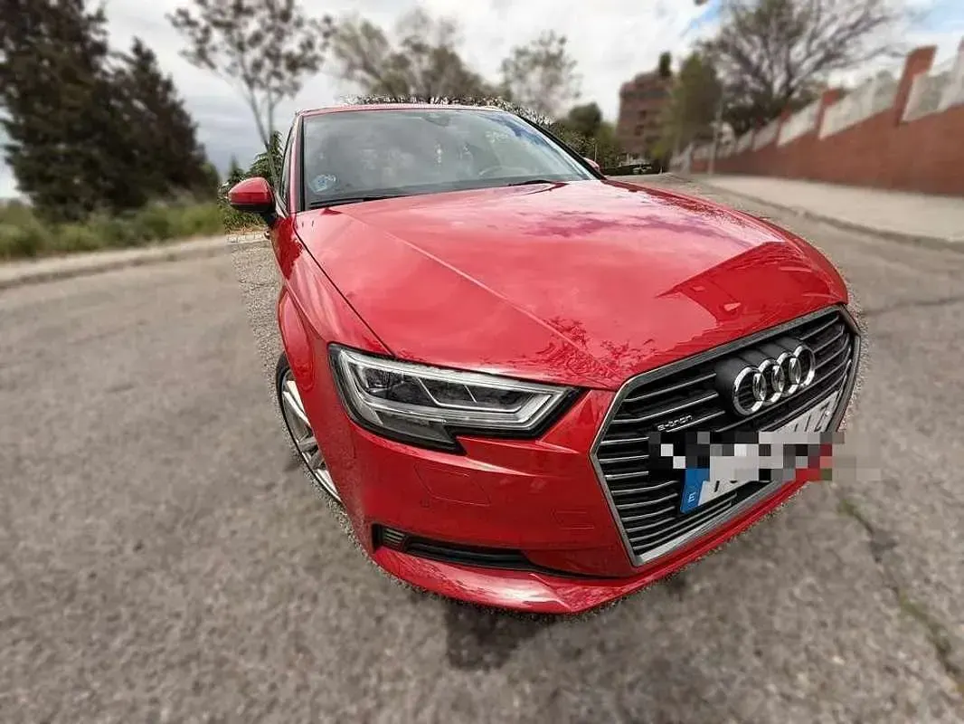 Usado Audi e-tron S-Line 150 CV (110 kW) 2020 Rojo SUV