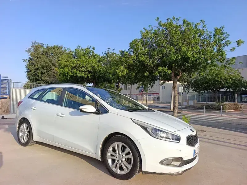Usado Kia Ceed GT 128 CV (94 kW) 2013 Blanco Berlina