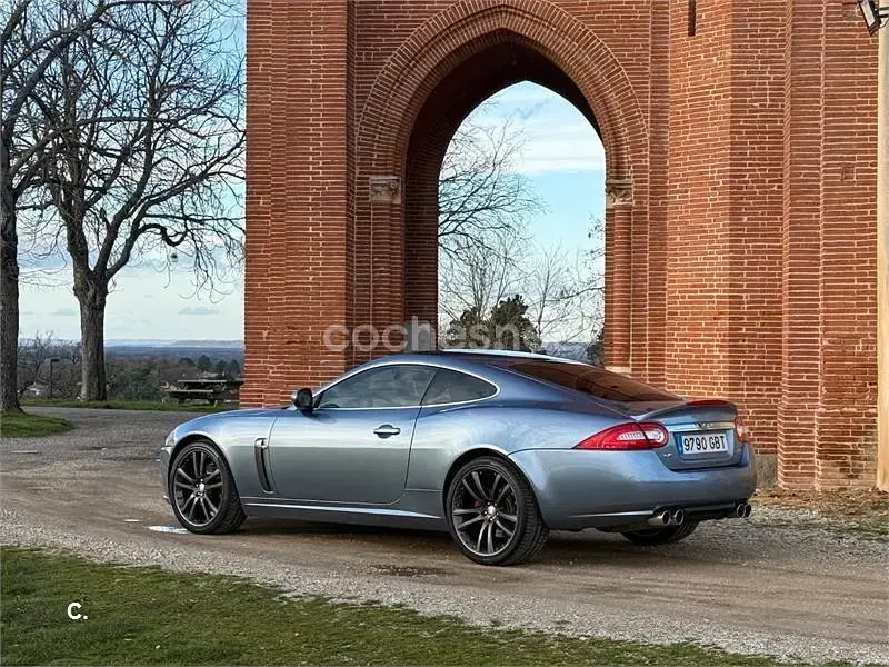 Usado Jaguar XK 298 CV (219 kW) 2008 Azul Coupe