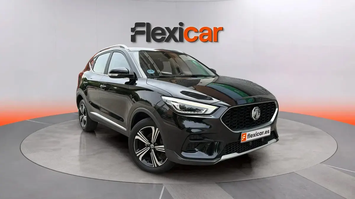 Käytetty MG ZS Luxury 111 HP (81 kW) 2022 Katumaasturi