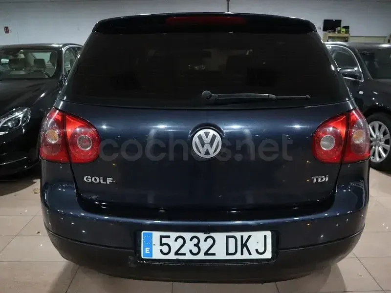 Usado VW Golf IV Conceptline 90 CV (66 kW) 2006 Negro Berlina