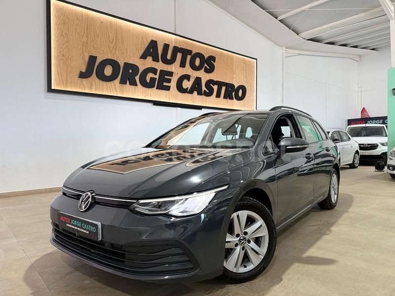 Gris / plata Usado 2022 VW Golf VIII Familiar | 16.300 € (Precio justo) - Imagen 1/4