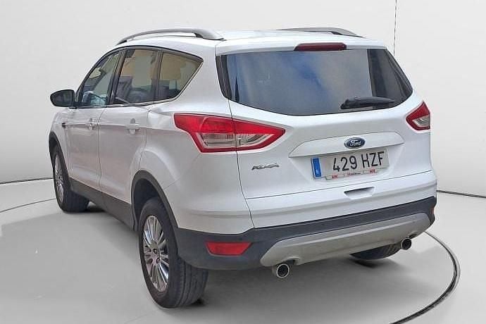 Usado Ford Kuga Titanium 140 CV (102 kW) 2014 SUV