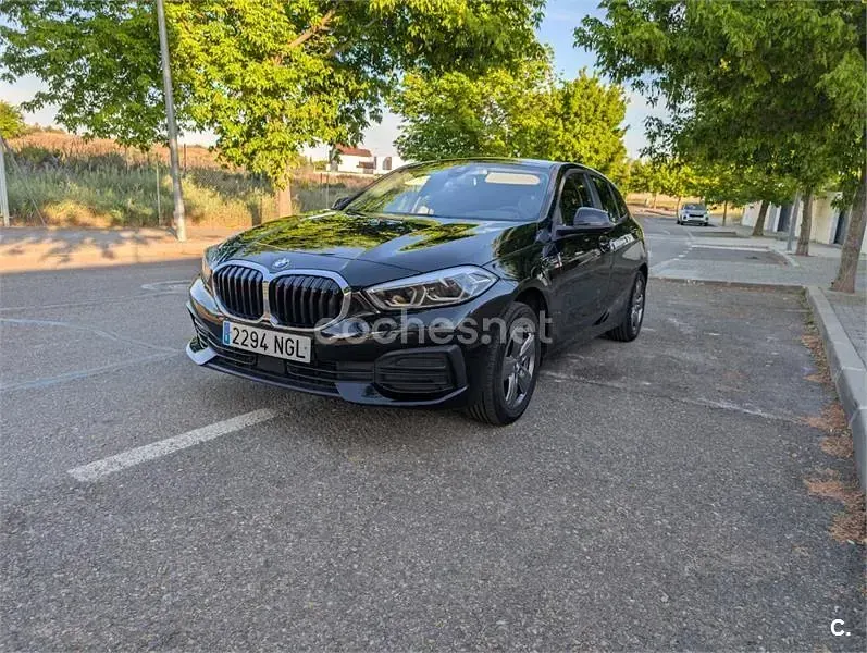 Usado BMW 116 116 HP (85 kW) 2020 Preto Citadino