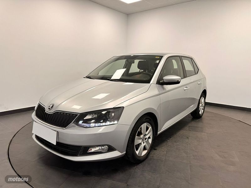 Usado Skoda Fabia Active 75 CV (55 kW) 2017 Gris Utilitario