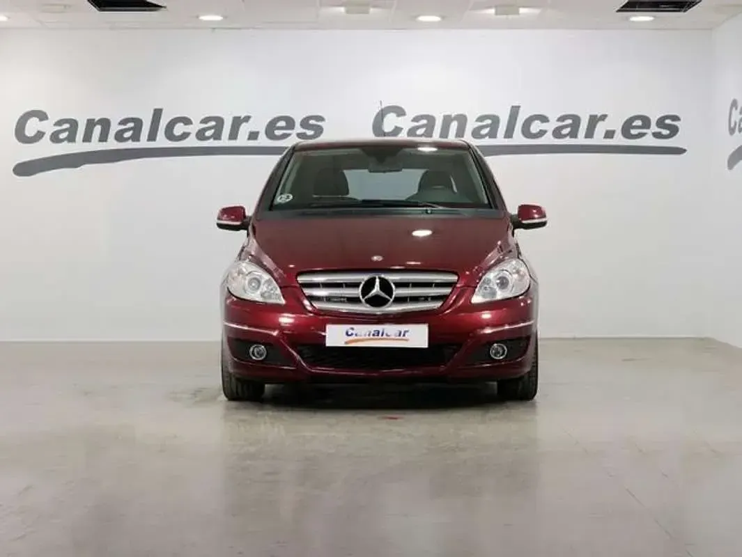 Usado Mercedes B200 140 CV (102 kW) 2009 Burdeos Monovolumen