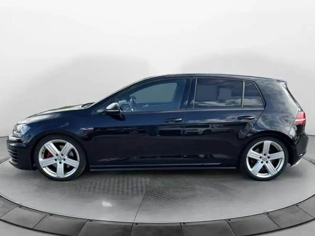 Usado VW Golf VII GTI 220 CV (161 kW) 2017 Negro Utilitario