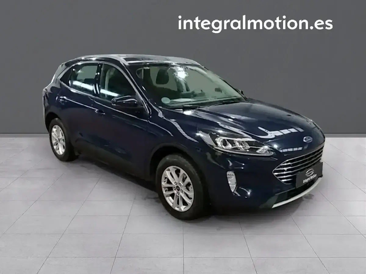 Usado Ford Kuga Titanium 190 CV (139 kW) 2021 Azul SUV