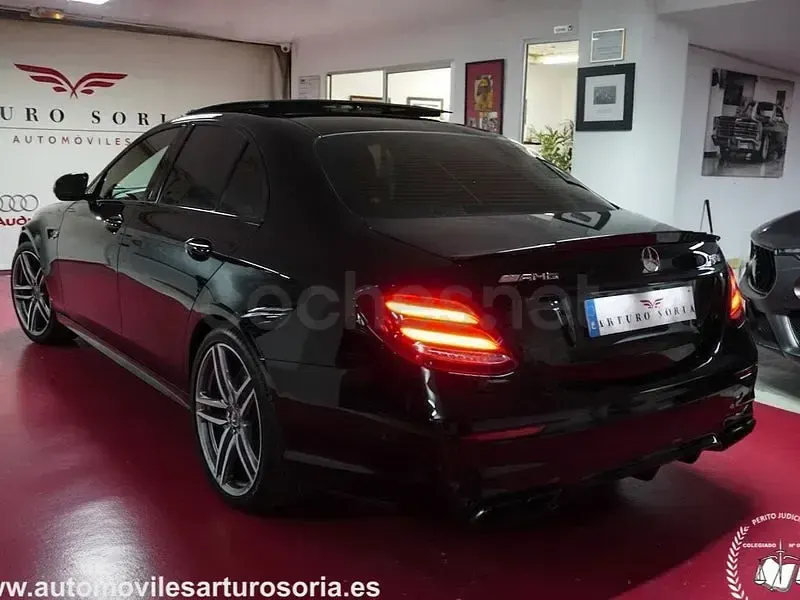 Usado Mercedes E63S AMG 612 CV (450 kW) 2020 Negro Berlina