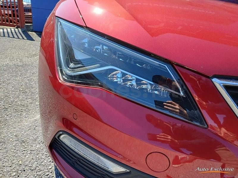 Usado Seat Leon FR 150 CV (110 kW) 2018 Granate Familiar