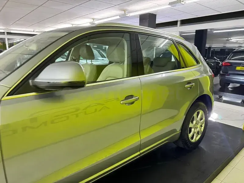 Usado Audi Q5 170 CV (125 kW) 2011 Gris / plata SUV