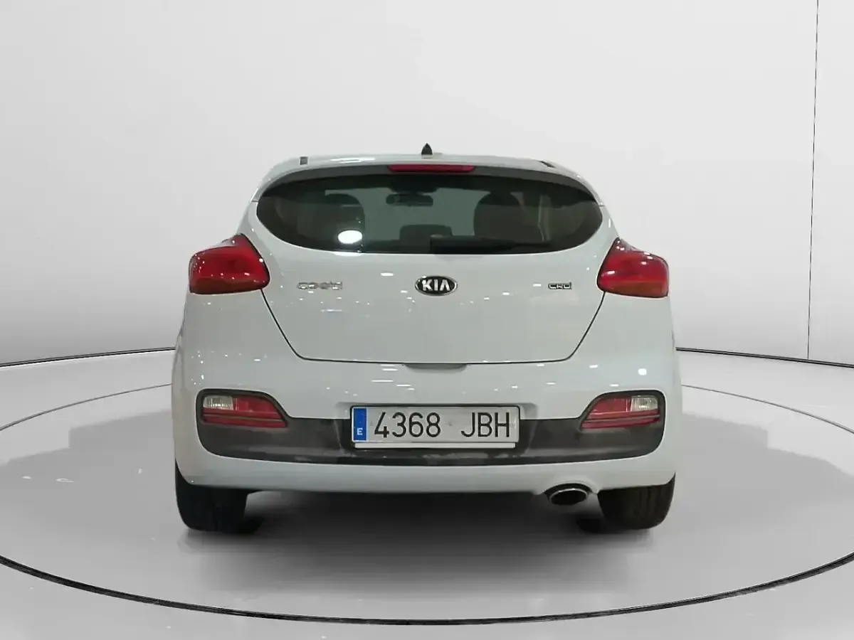 Usado Kia Ceed GT 110 CV (80 kW) 2014 Blanco Berlina