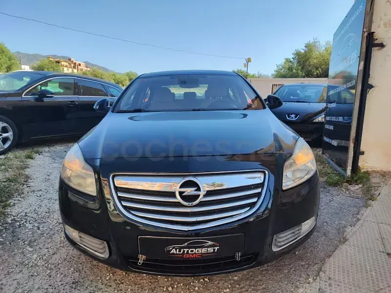 Usado Opel Insignia Sport 160 CV (117 kW) 2010 Negro Berlina