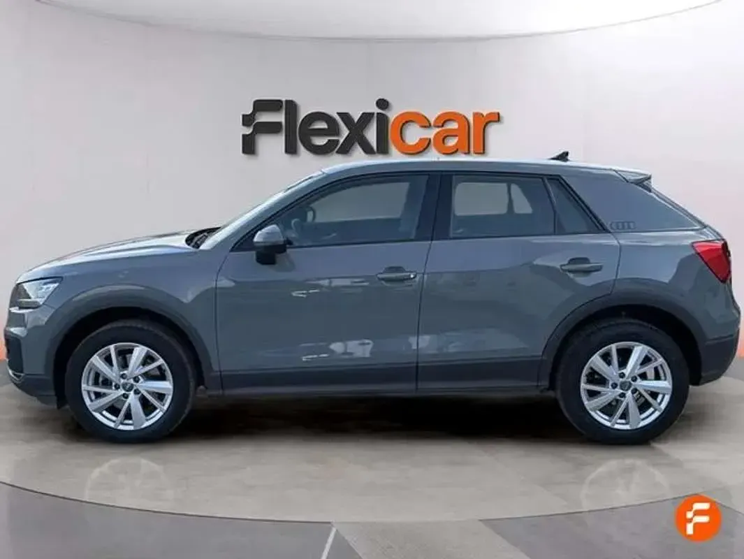 Usado Audi Q2 Advanced Plus 116 CV (85 kW) 2018 Gris SUV