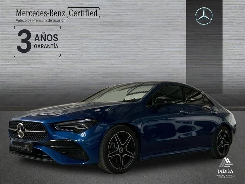 Azul Usado 2024 Mercedes CLA200 AMG line Berlina | 40.990 € (Precio justo) - Imagen 1/4