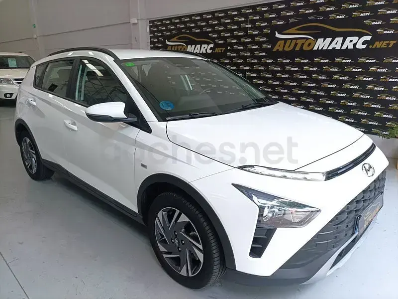 Usado Hyundai Bayon 100 CV (73 kW) 2022 Blanco SUV
