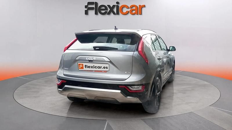 Usado Kia Niro 141 CV (103 kW) 2024 Gris SUV