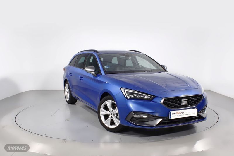 Azul Usado 2024 Seat Leon FR Berlina | 25.800 € (Precio justo) - Imagen 1/4