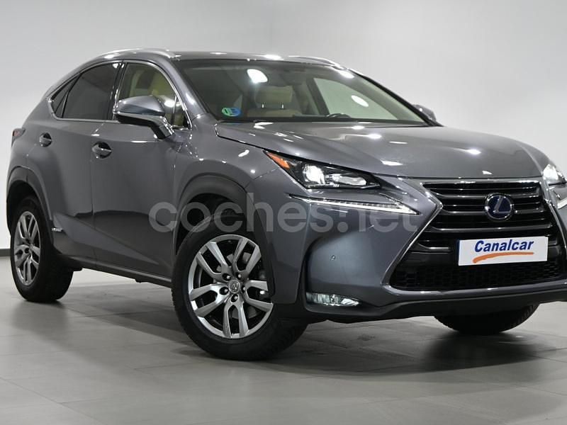 Usado Lexus NX300h Executive Line 197 CV (144 kW) 2017 Gris SUV