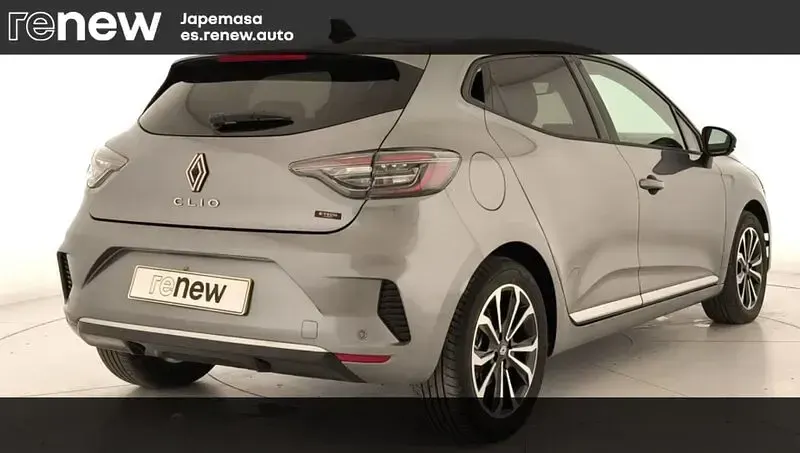 Usado Renault Clio V Techno 145 CV (106 kW) 2025 Gris Berlina