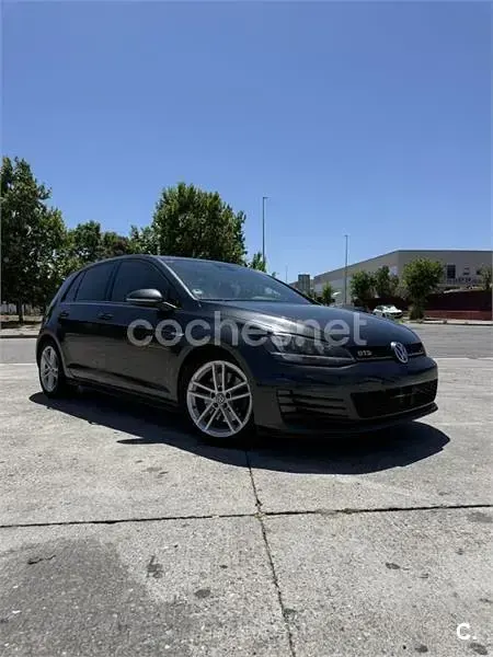 Usado VW Golf VII GTD 184 CV (135 kW) 2014 Gris / plata Berlina