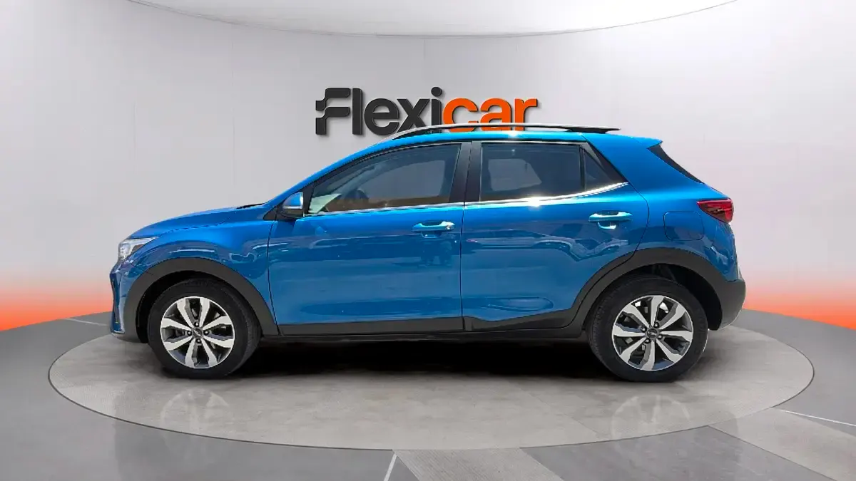 Usado Kia Stonic 101 CV (74 kW) 2022 Azul SUV