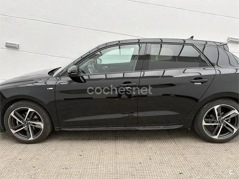 Usado Audi A1 Sportback Black Edition 116 CV (85 kW) 2025 Negro Utilitario