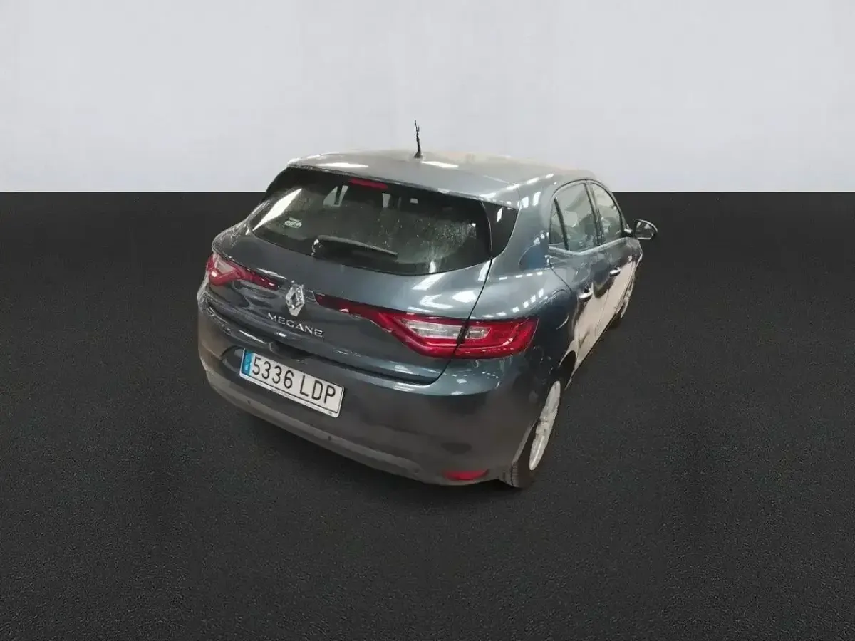 Usado Renault Mégane IV Business 116 CV (85 kW) 2019 Gris Utilitario