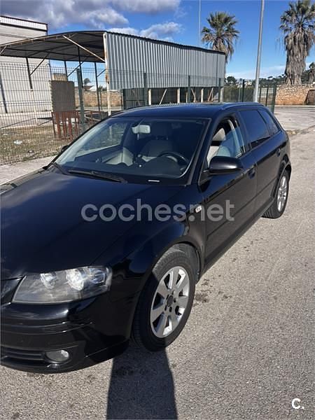 Usado Audi A3 Ambition 140 CV (102 kW) 2005 Negro Utilitario