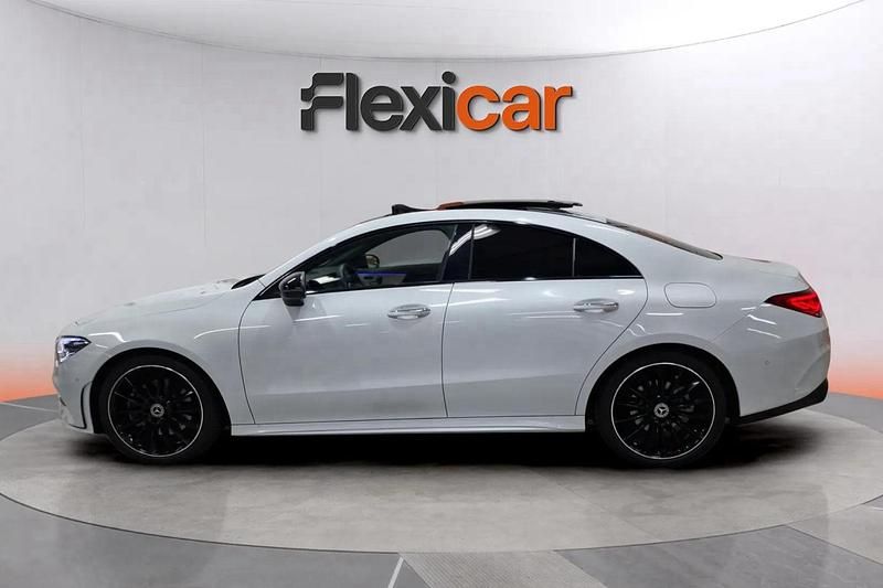 Usado Mercedes CLA220 190 CV (139 kW) 2025 Blanco Berlina