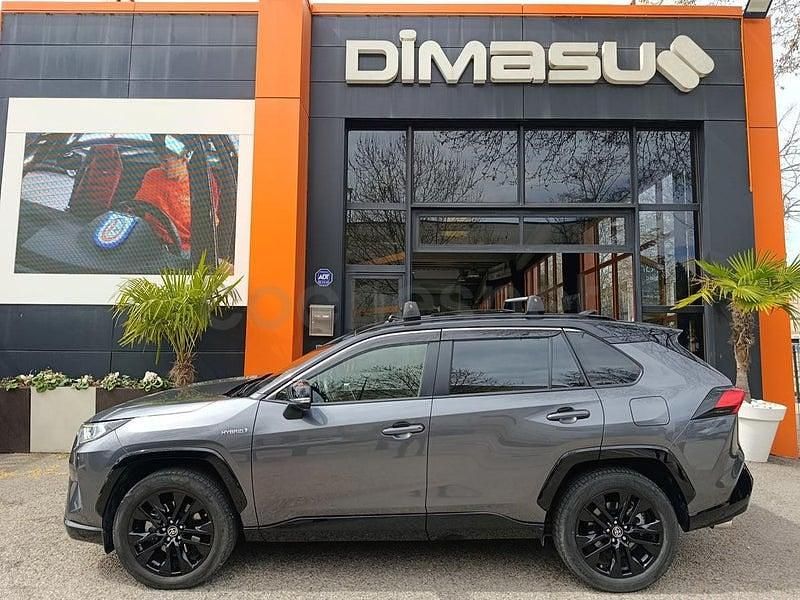 Usado Toyota RAV4 Hybrid Style 222 CV (163 kW) 2021 Gris / plata SUV