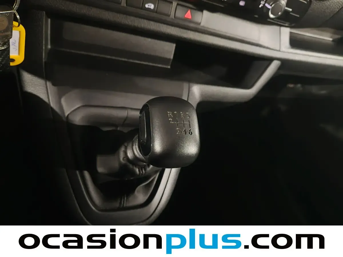 Usado Opel Vivaro-e Combi 120 CV (88 kW) 2024 Monovolumen
