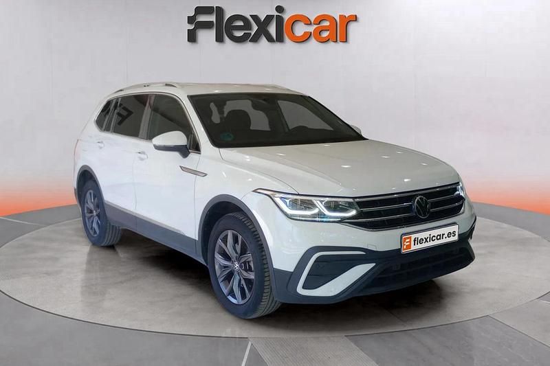 Gris Usado 2023 VW Tiguan Allspace Life SUV | 29.990 € (Super precio) - Imagen 1/4