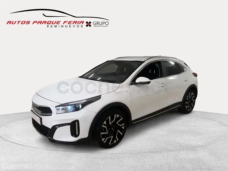Usado Kia XCeed 100 CV (73 kW) 2024 Blanco SUV