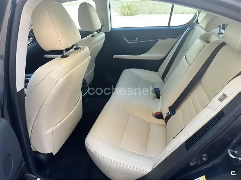 Usado Lexus GS300h Executive Line 223 CV (164 kW) 2018 Azul Berlina
