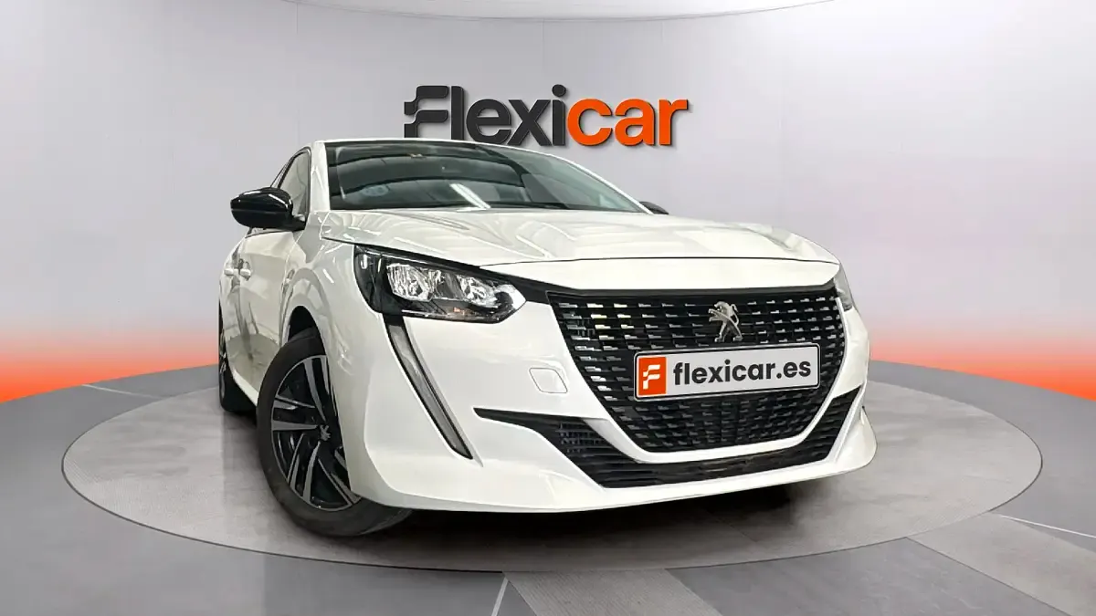 Usado Peugeot 208 Allure 101 CV (74 kW) 2023 Utilitario