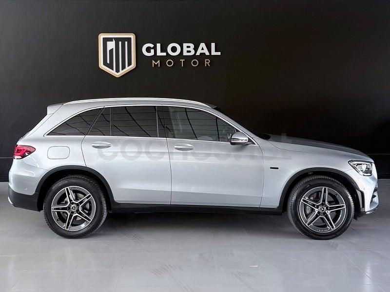 Usado Mercedes GLC300e 306 CV (225 kW) 2021 Gris / plata SUV