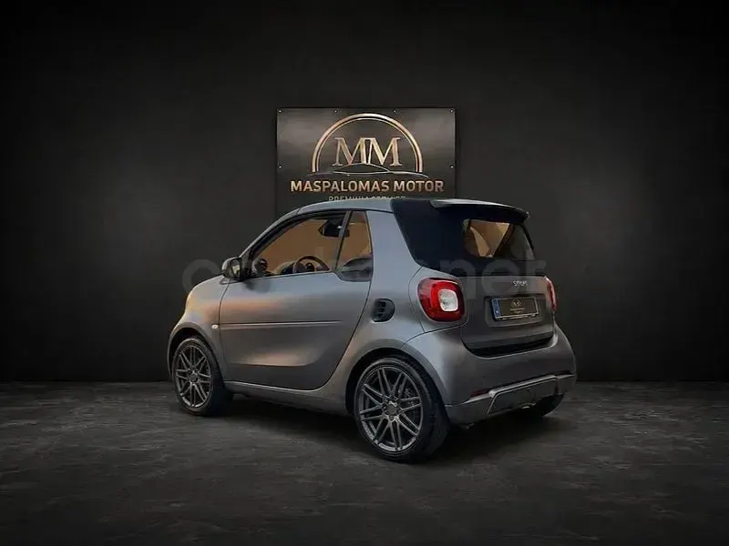Usado Smart ForTwo Cabrio 90 CV (66 kW) 2019 Gris / plata Descapotable