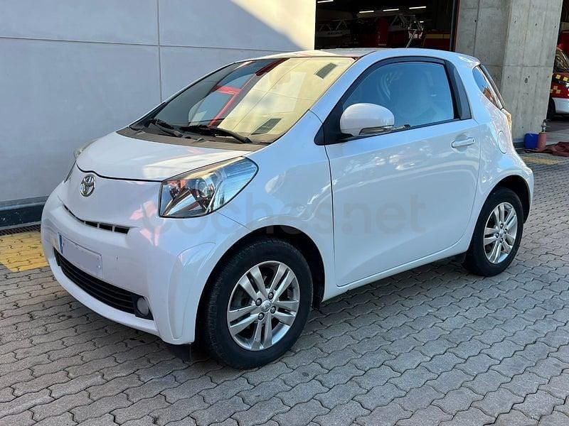 Usado Toyota iQ 99 CV (72 kW) 2009 Blanco Utilitario