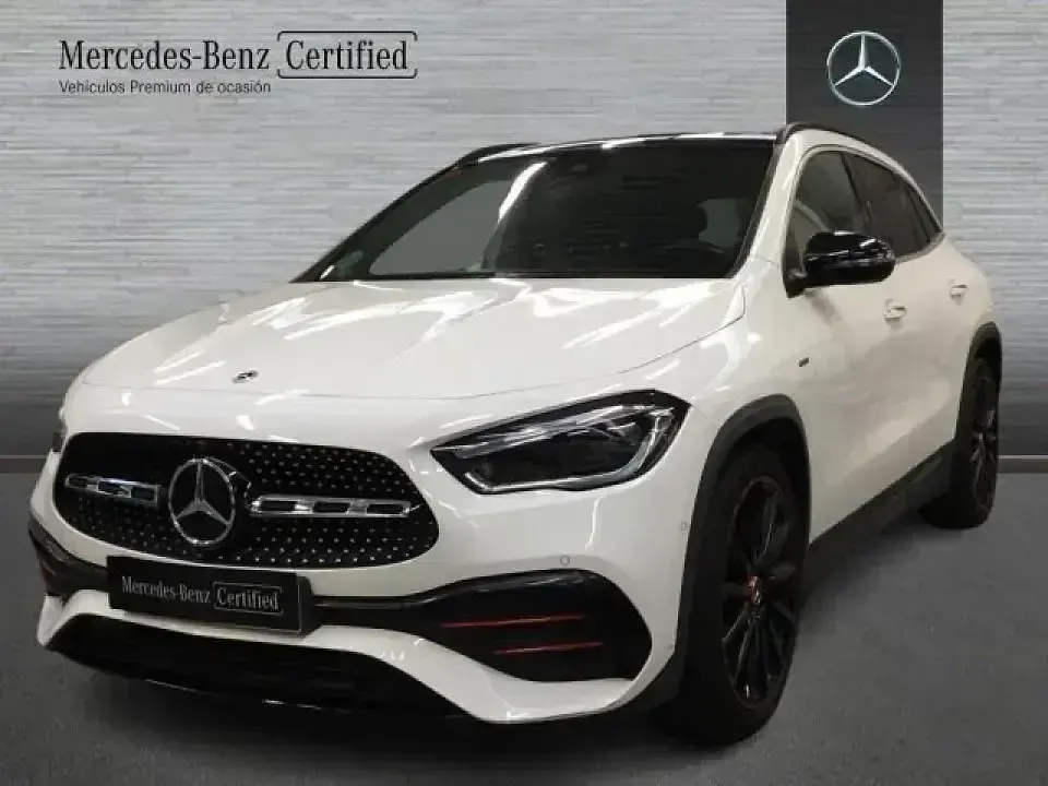 Käytetty Mercedes GLA200 Edition 1 150 HP (110 kW) 2021 Valkoinen Katumaasturi