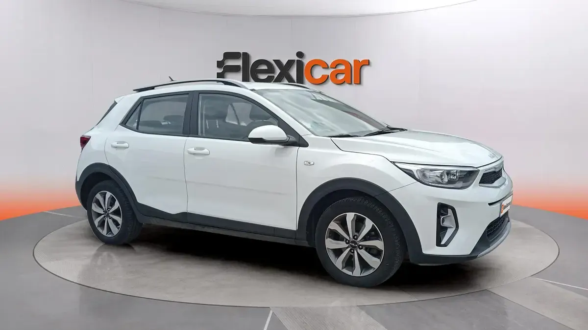 Usado Kia Stonic 84 CV (61 kW) 2023 SUV