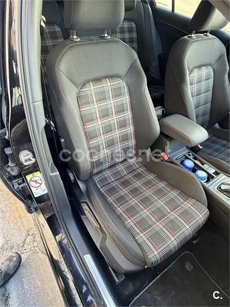 Usado VW Golf VII GTI 230 CV (169 kW) 2018 Negro Berlina