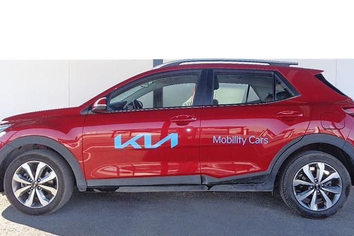 Usado Kia Stonic 100 CV (73 kW) 2021 SUV