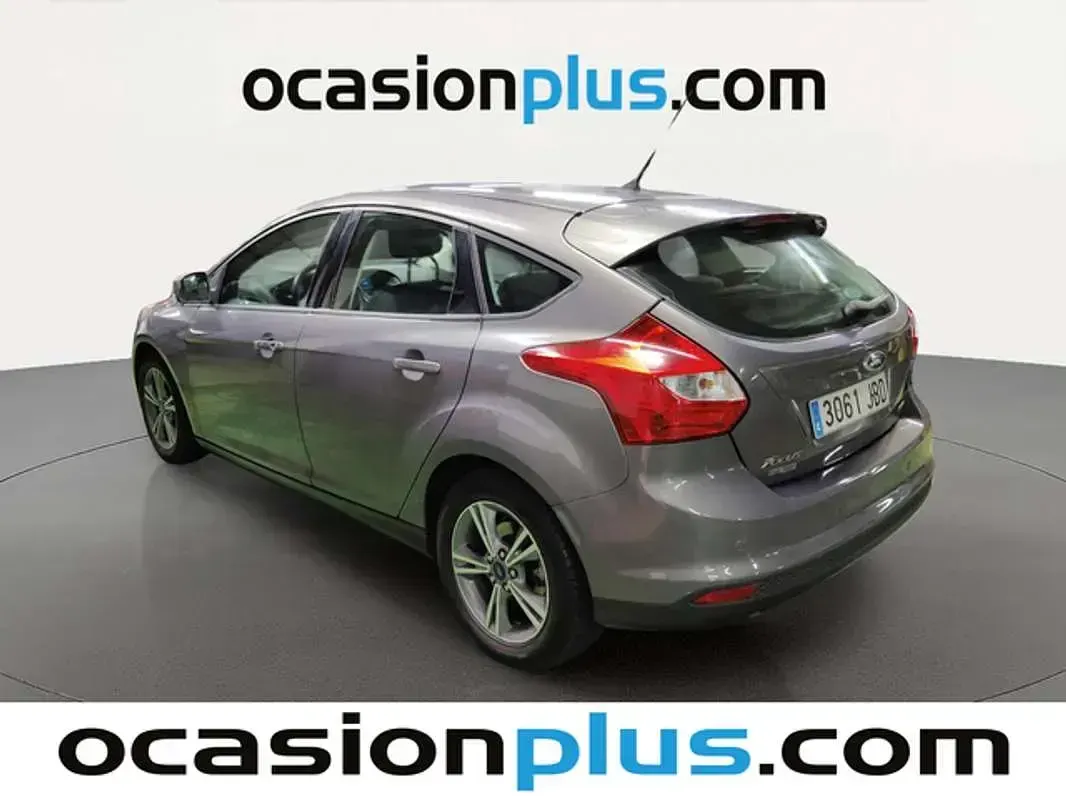 Usado Ford Focus S 125 CV (91 kW) 2014 Marrón Utilitario